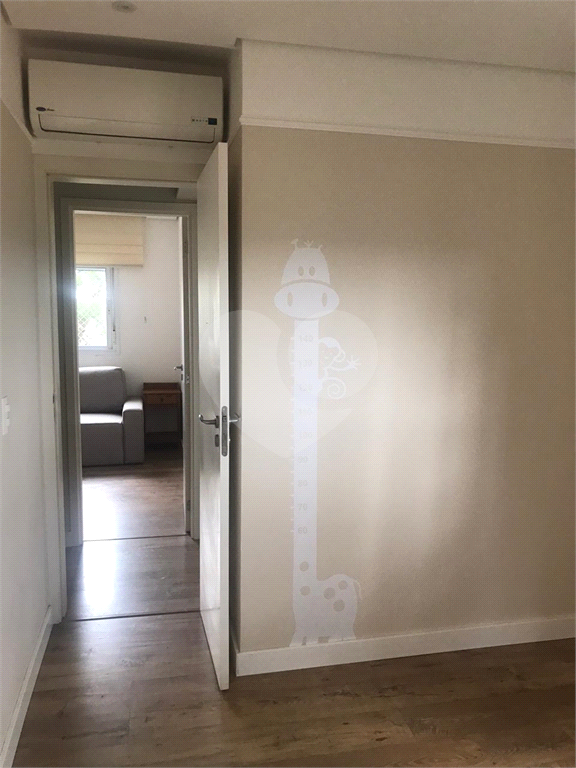 Apartamento  Mobiliado

