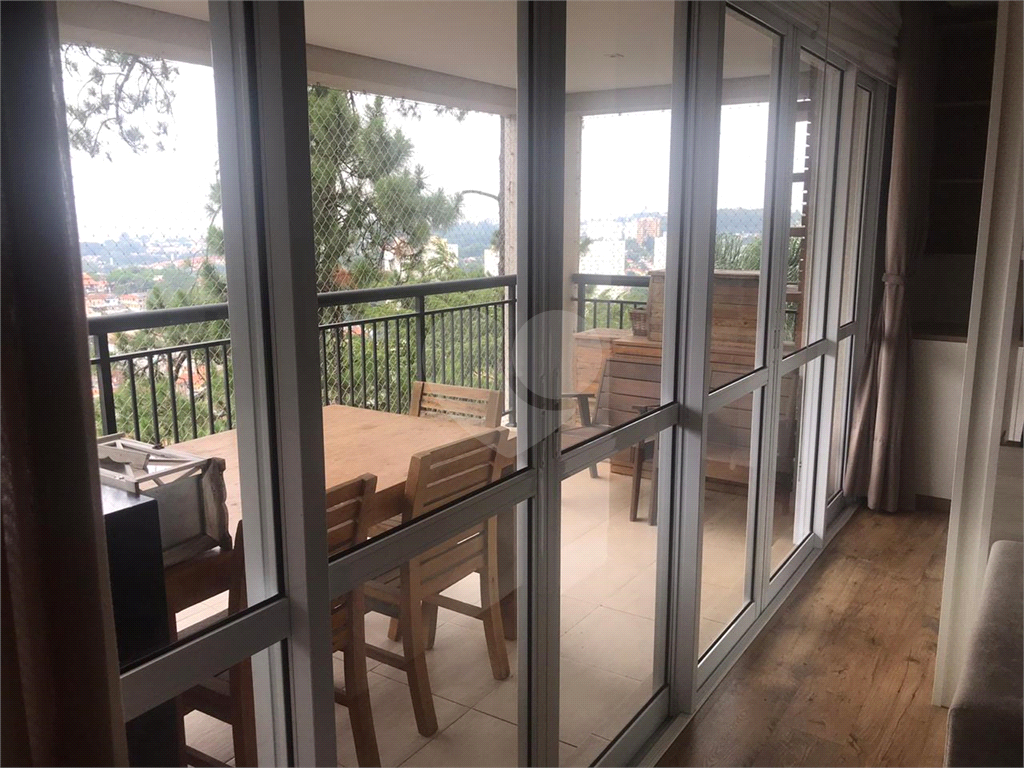 Apartamento  Mobiliado

