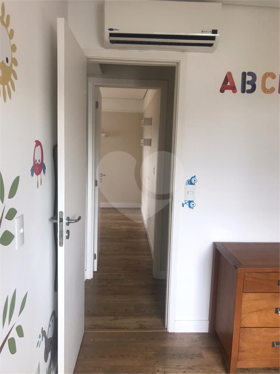 Apartamento  Mobiliado

