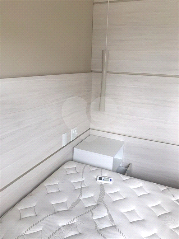 Apartamento  Mobiliado

