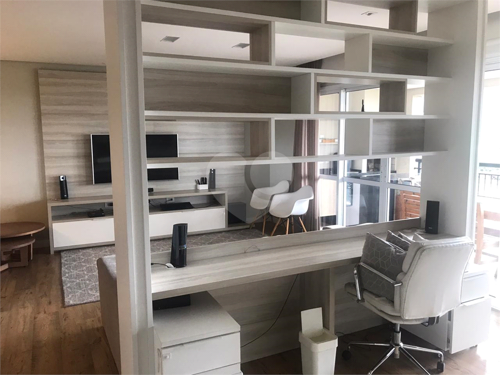 Apartamento  Mobiliado

