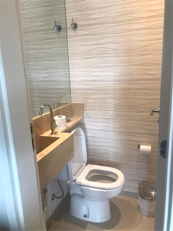 Apartamento  Mobiliado

