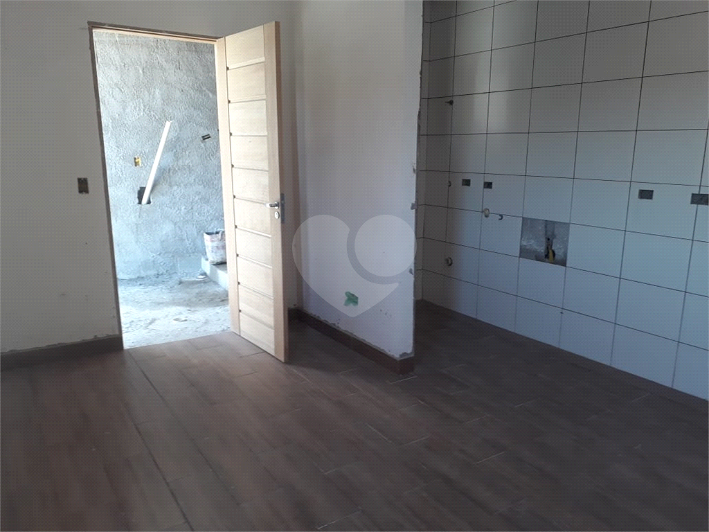 Casa de Condomínio à venda com 2 quartos, 40m² - Foto 2