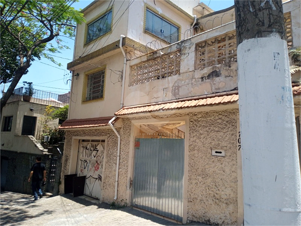 Sobrado a Venda  237 metros quadrados - Vila Ester