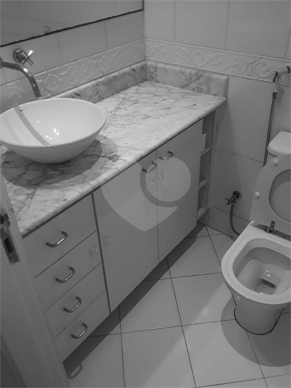 APARTAMENTO em MORUMBI