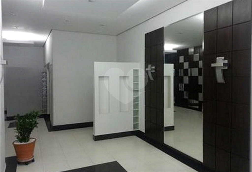 APARTAMENTO em MORUMBI