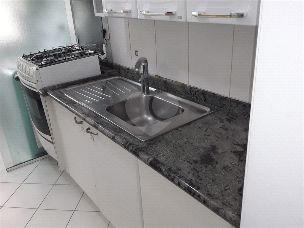 APARTAMENTO em MORUMBI