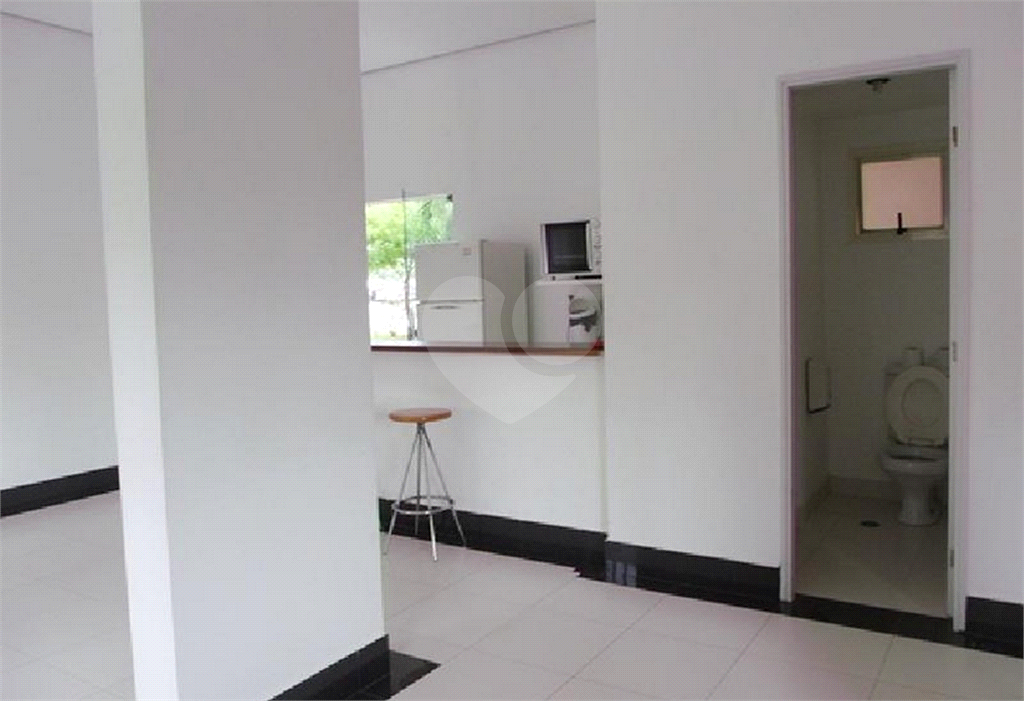 APARTAMENTO em MORUMBI