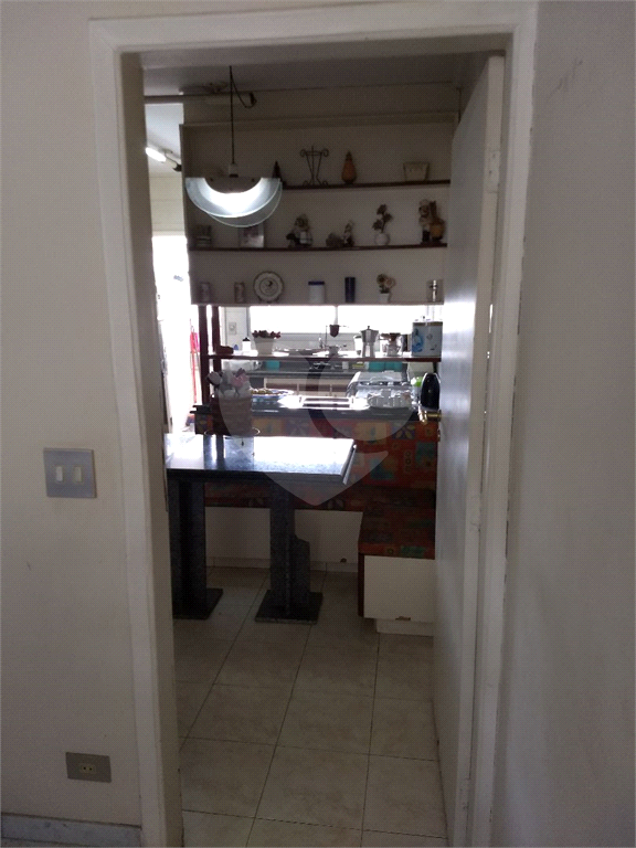 Apartamento à venda com 3 quartos, 140m² - Foto 9