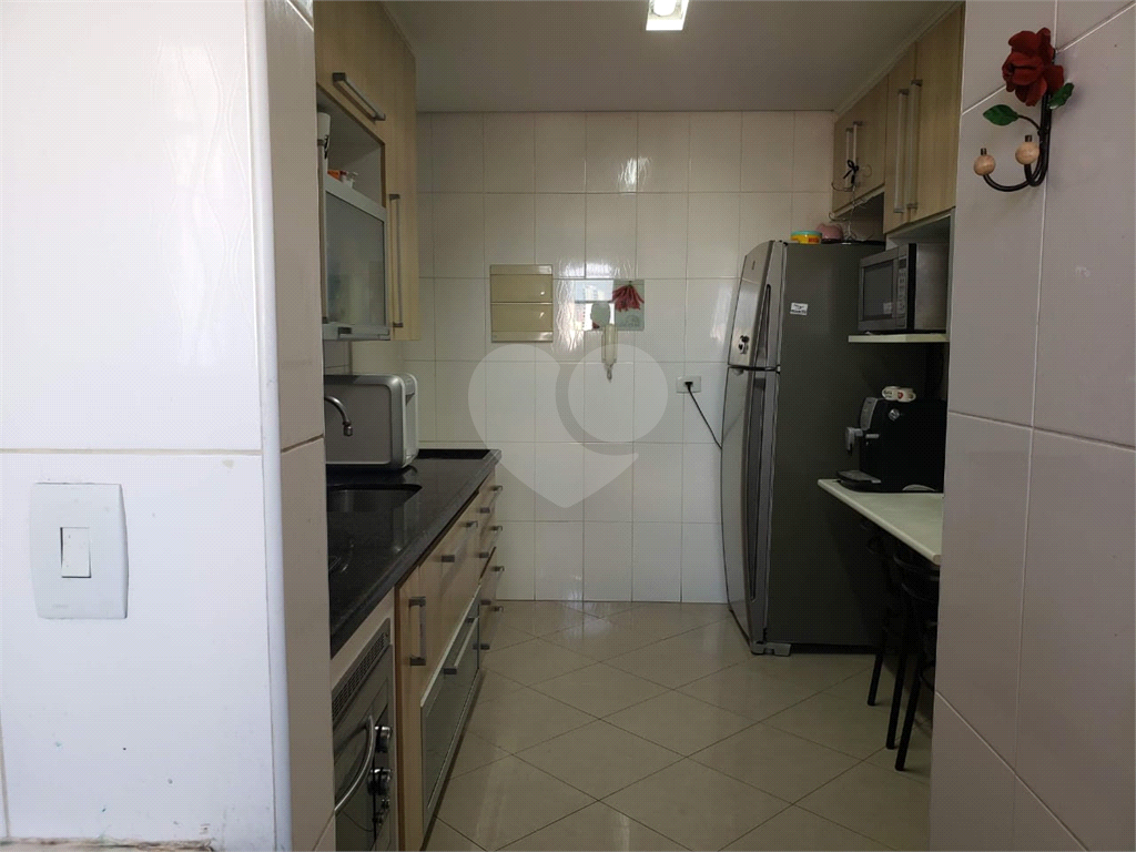 apartamento 3 dormitórios,1 suíte, 2 vagas fixas , varanda gourmet , armários , 