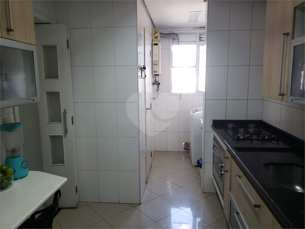 apartamento 3 dormitórios,1 suíte, 2 vagas fixas , varanda gourmet , armários , 