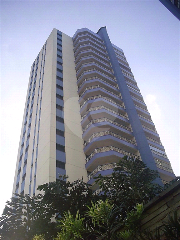 APARTAMENTO em TATUAPÉ