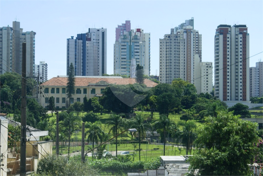 APARTAMENTO em TATUAPÉ