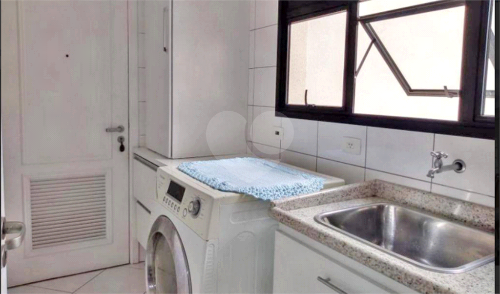 APARTAMENTO em TATUAPÉ