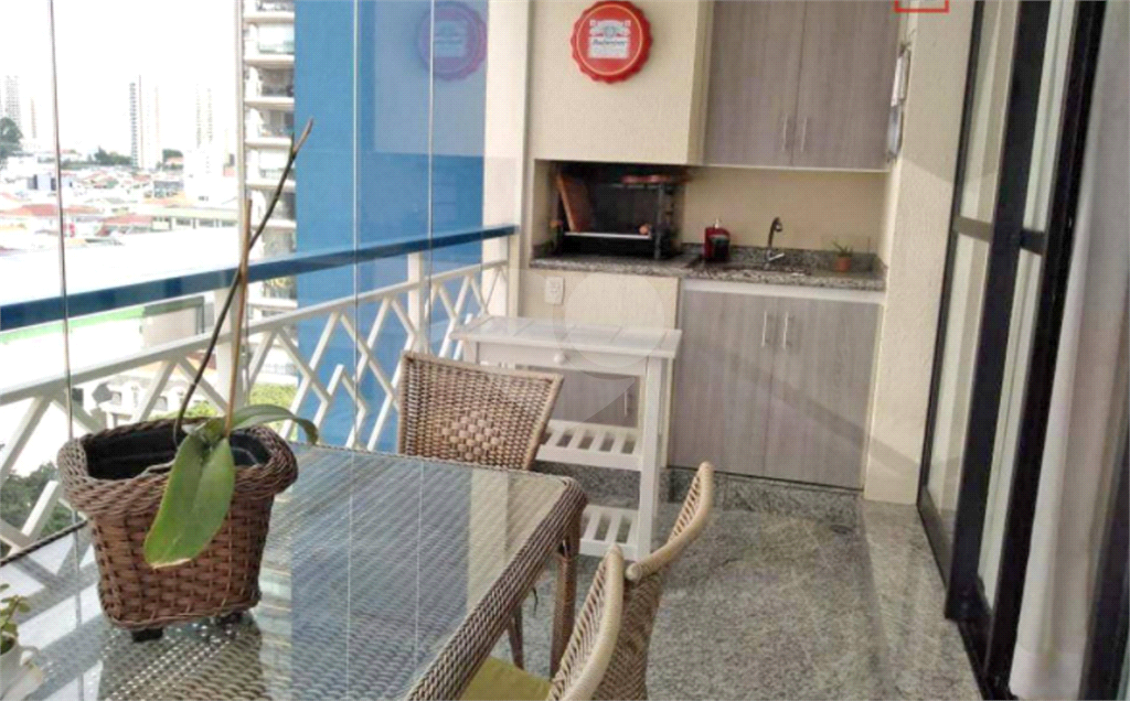 APARTAMENTO em TATUAPÉ