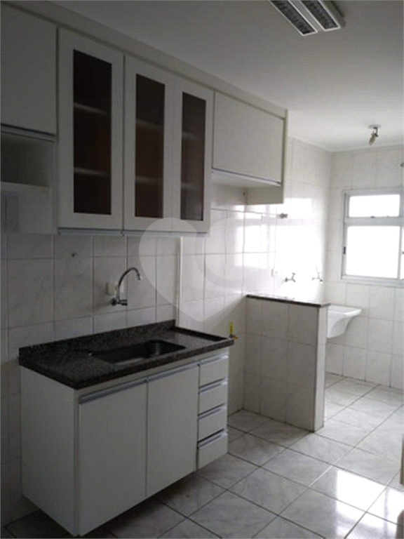 Apartamento à venda com 2 quartos, 75m² - Foto 15