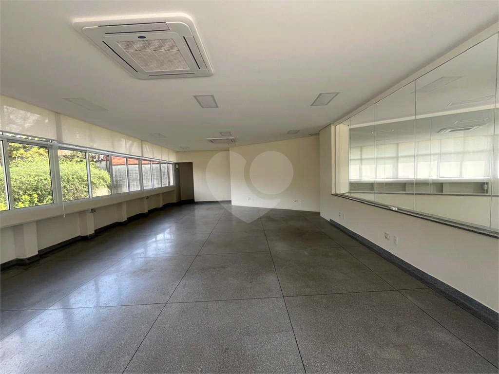 VENDA - LOCACAO PREDIO COMERCIAL - 3 ANDARES - PACAEMBU - 11 BANHEIROS - 12 VAGAS 