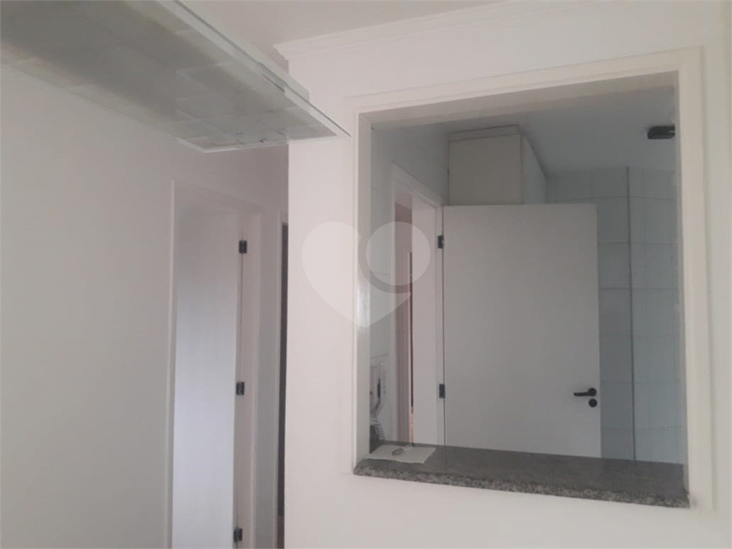 Apartamento Parada Inglesa- Pertinho do metro- 03 dormitorios- 01 suite - com armários planejados.