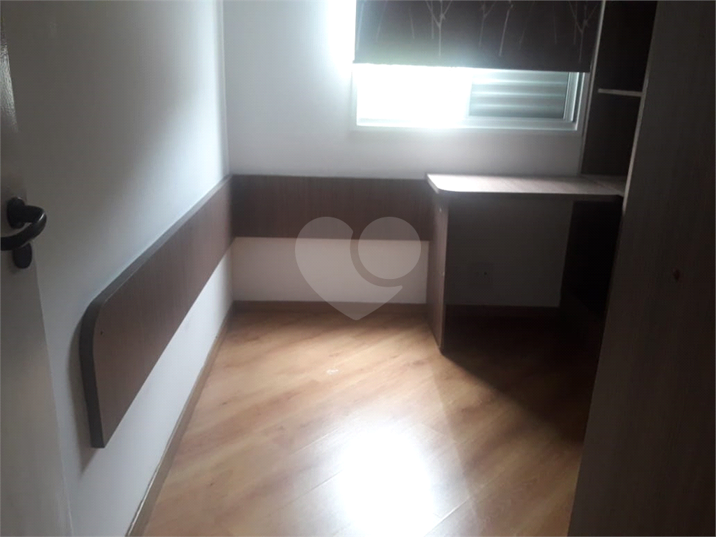 Apartamento Parada Inglesa- Pertinho do metro- 03 dormitorios- 01 suite - com armários planejados.