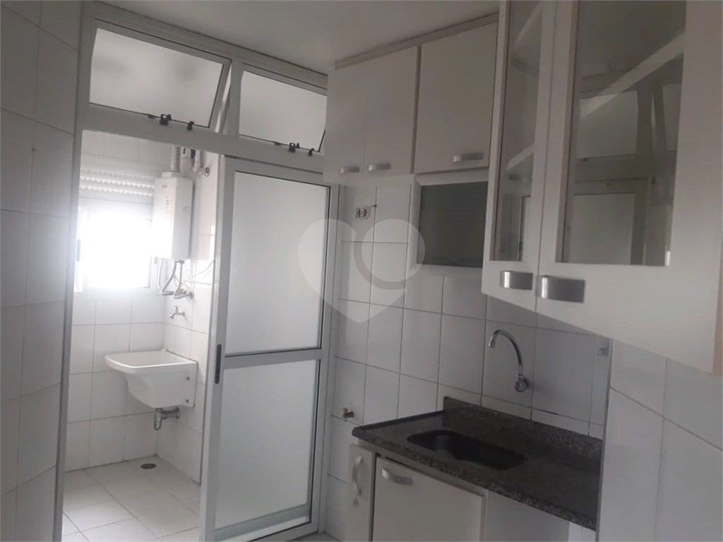 Apartamento Parada Inglesa- Pertinho do metro- 03 dormitorios- 01 suite - com armários planejados.