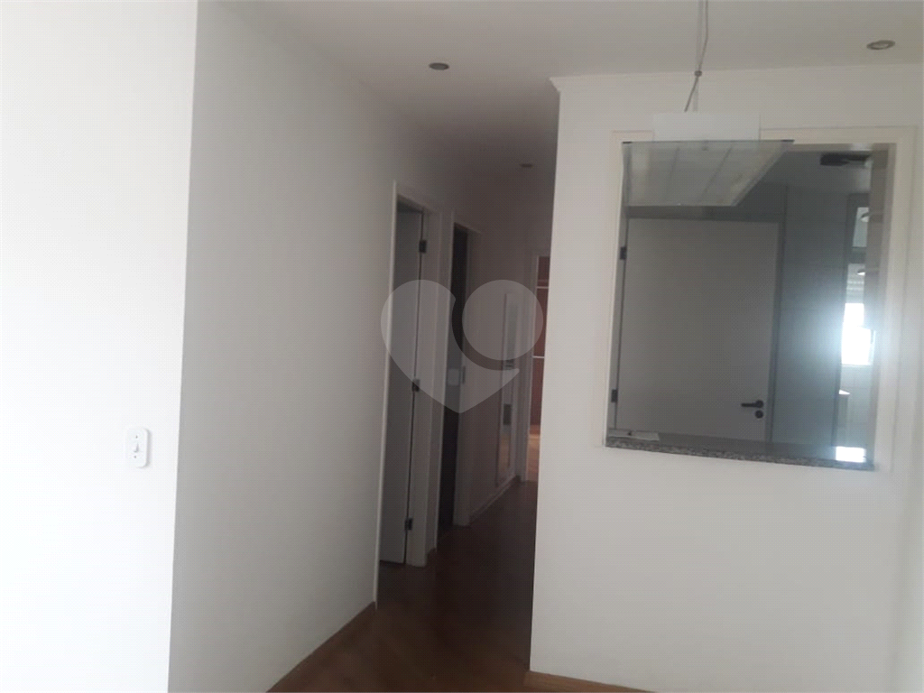 Apartamento Parada Inglesa- Pertinho do metro- 03 dormitorios- 01 suite - com armários planejados.