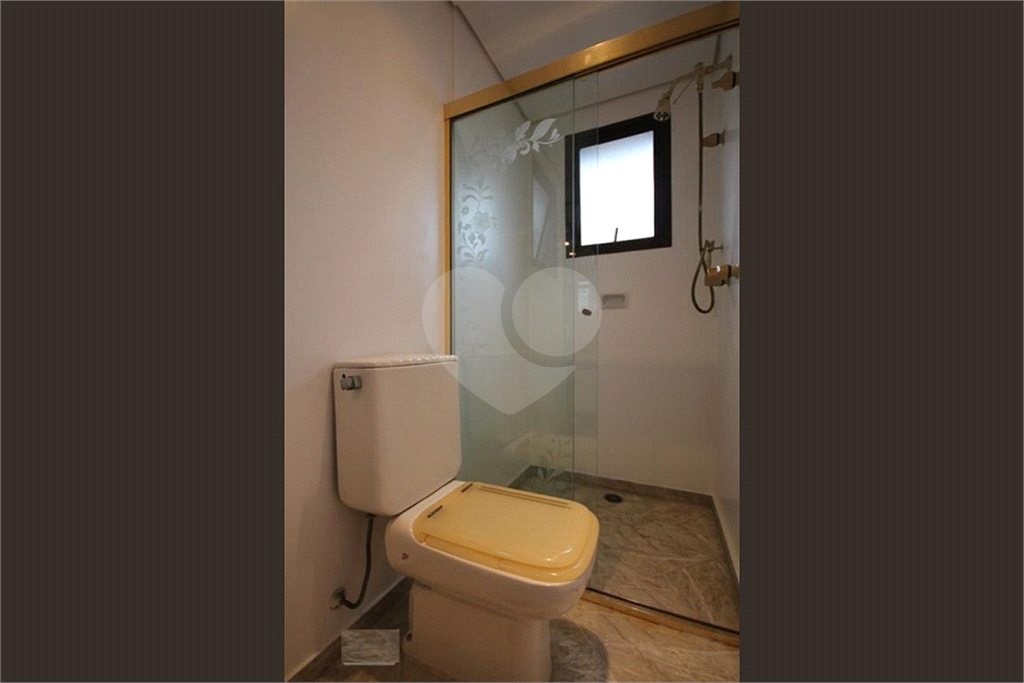 Apartamento com piscina, sacada gourmet, zona sul