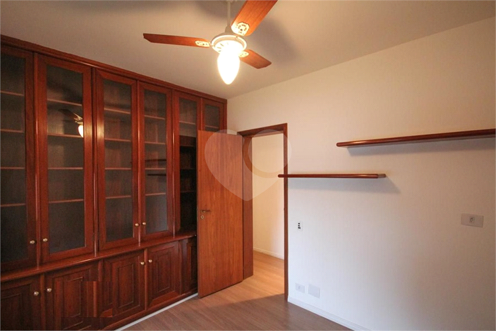 Apartamento com piscina, sacada gourmet, zona sul