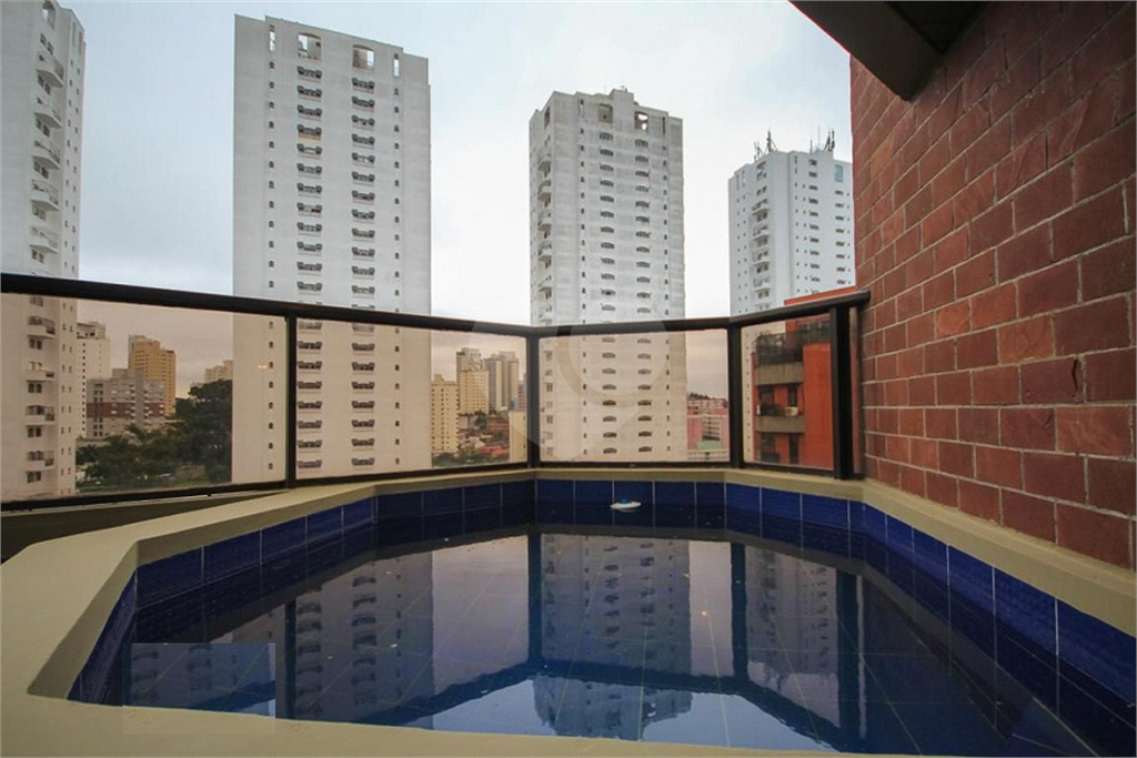 Apartamento com piscina, sacada gourmet, zona sul