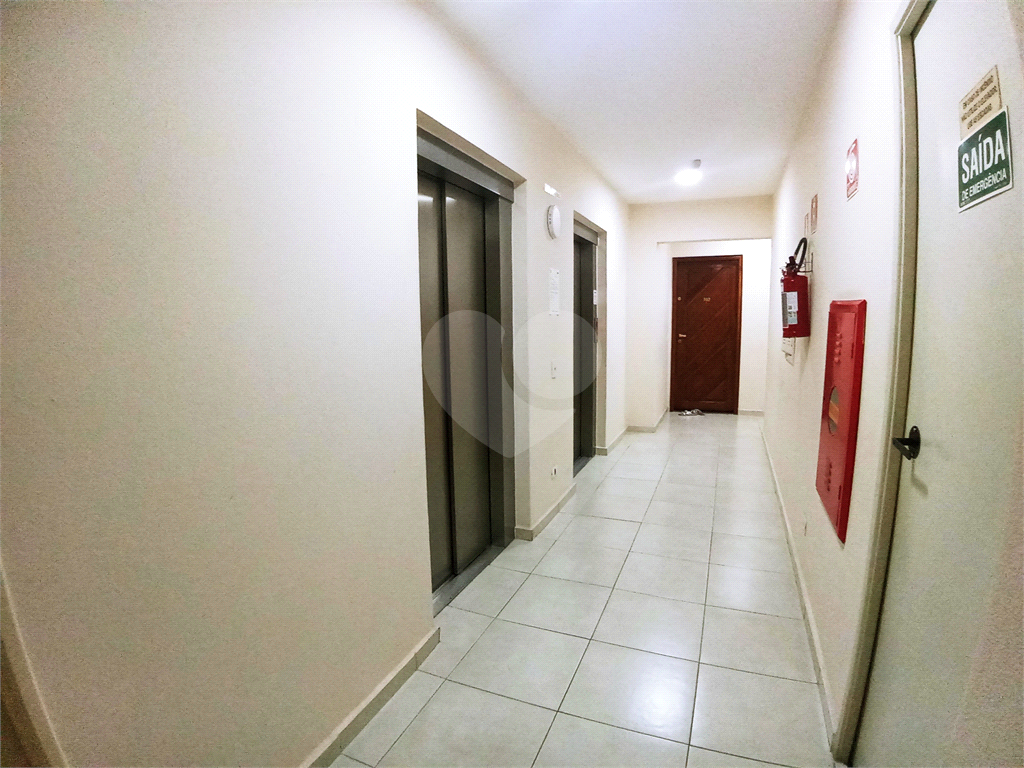 Apartamento à venda com 2 quartos, 58m² - Foto 27