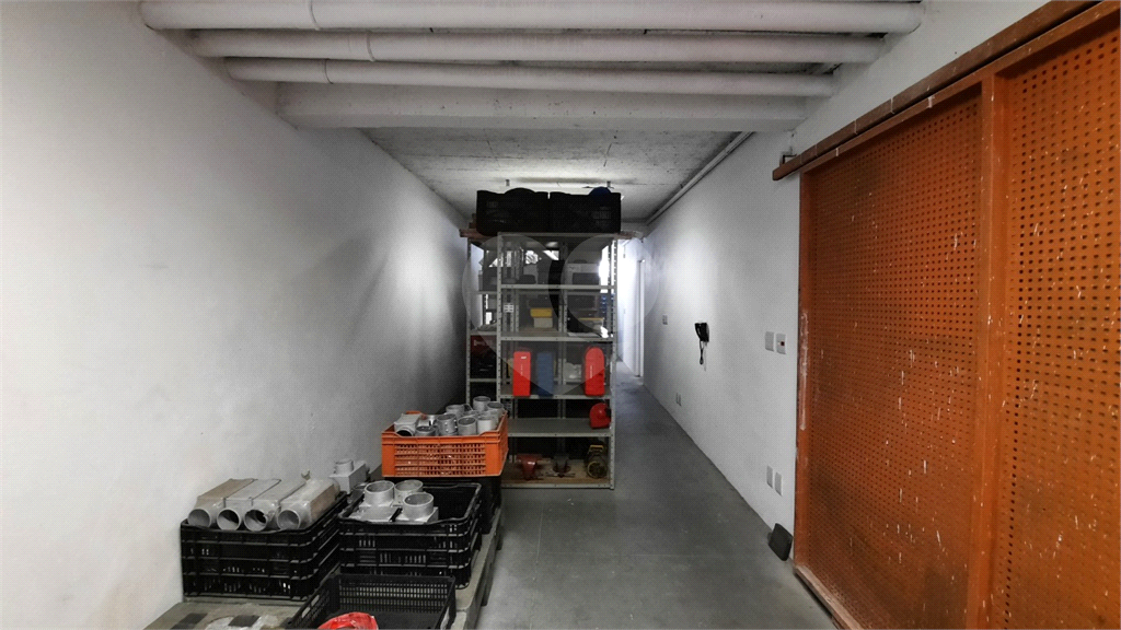 Prédio comercial no Jardim São Paulo