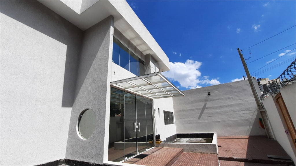 Prédio comercial no Jardim São Paulo