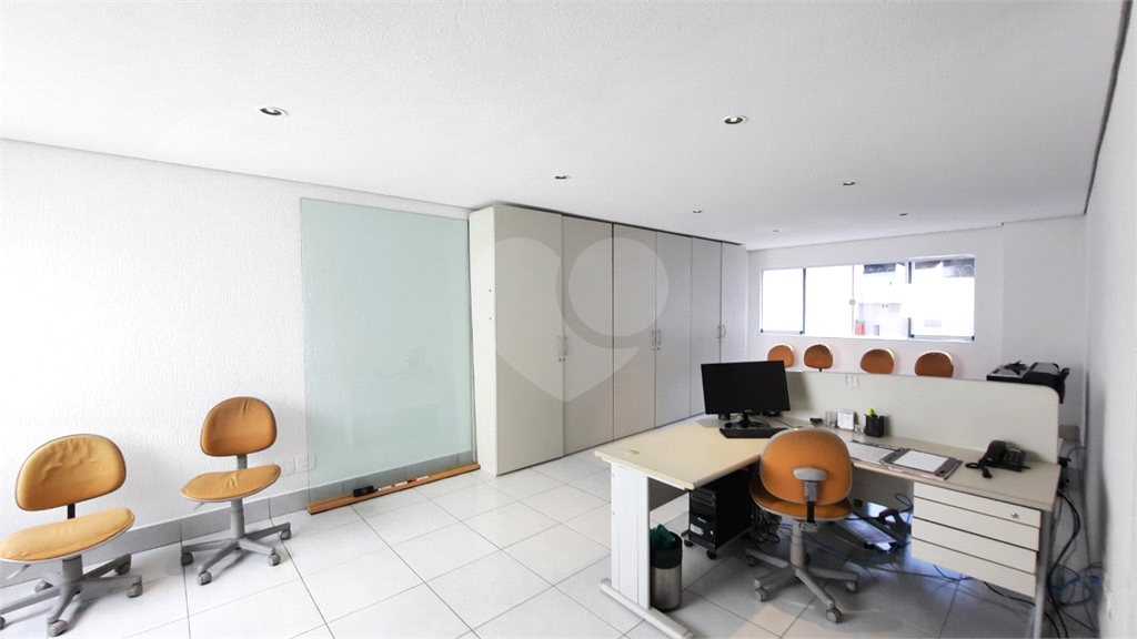 Prédio comercial no Jardim São Paulo
