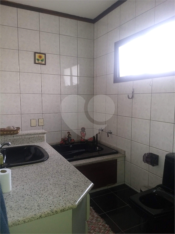 Sobrado, em rua tranquila próximo ao metrô