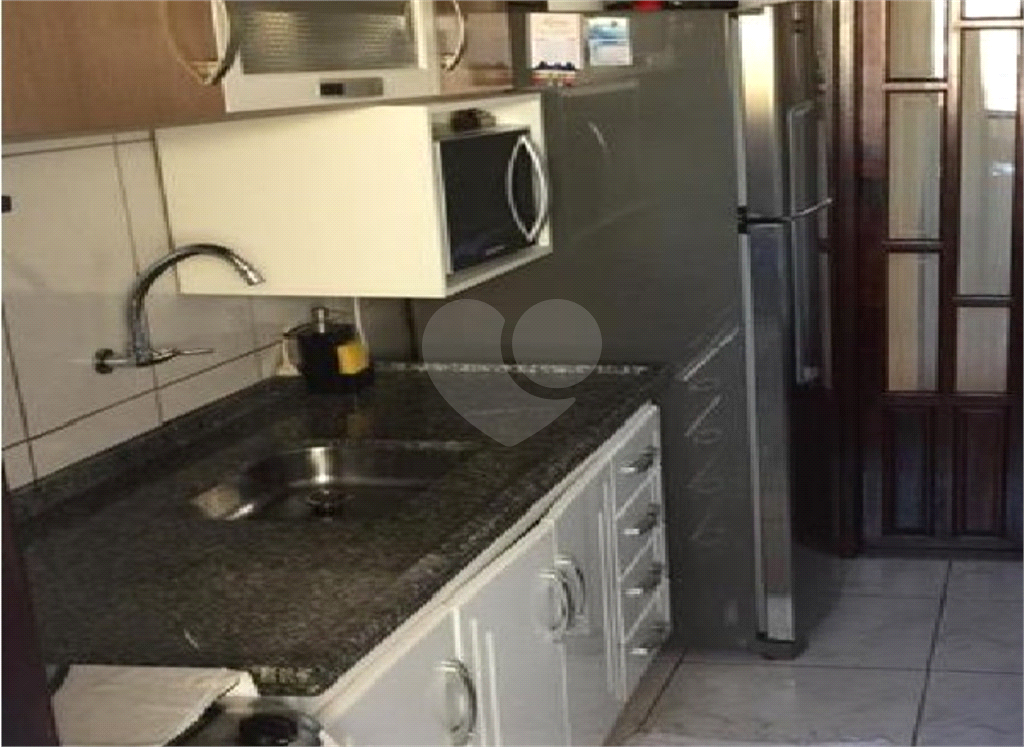 Apartamento à venda com 2 quartos, 59m² - Foto 13