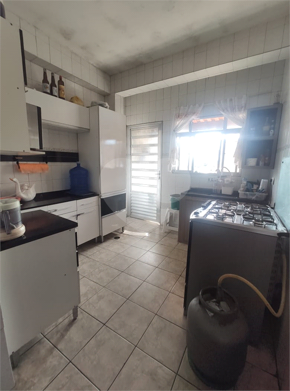 Sobrado-Oportunidade para ponto comercial 