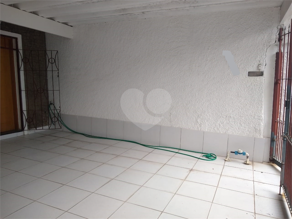 Sobrado à venda com 3 quartos, 190m² - Foto 1