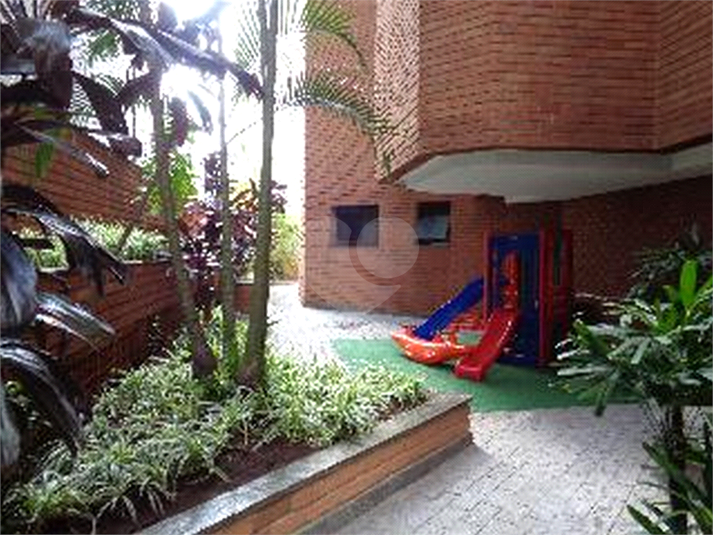 APARTAMENTO em BROOKLIN