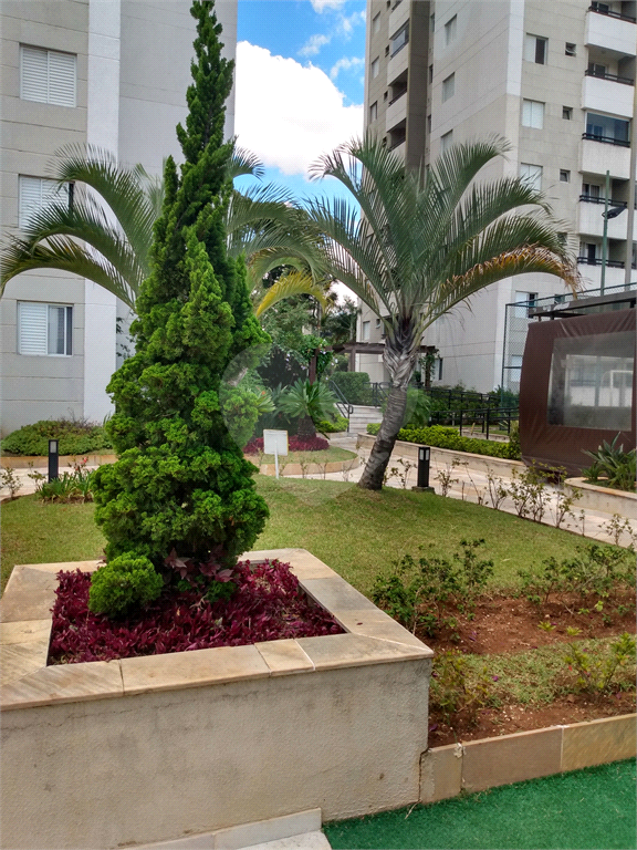 Apartamento reformado no Bairro do Limão