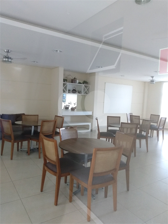 Apartamento reformado no Bairro do Limão