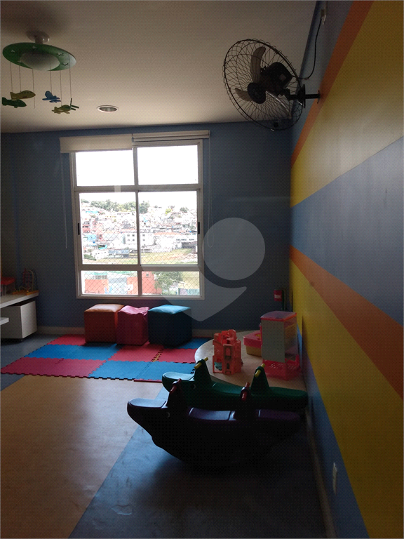 Apartamento reformado no Bairro do Limão