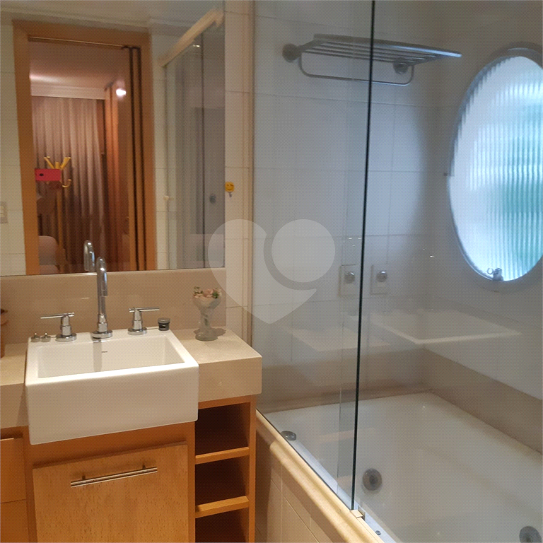 Apartamento à venda com 3 quartos, 180m² - Foto 20