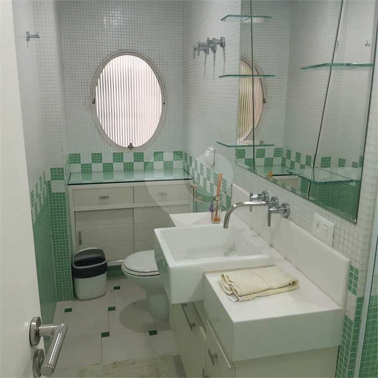 Apartamento à venda com 3 quartos, 180m² - Foto 22