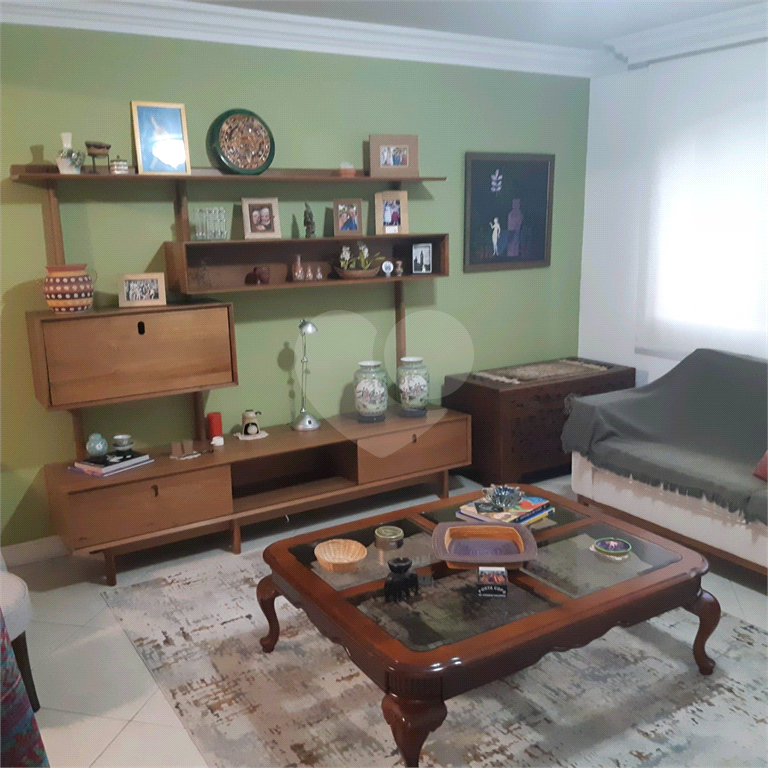 Apartamento à venda com 3 quartos, 180m² - Foto 3