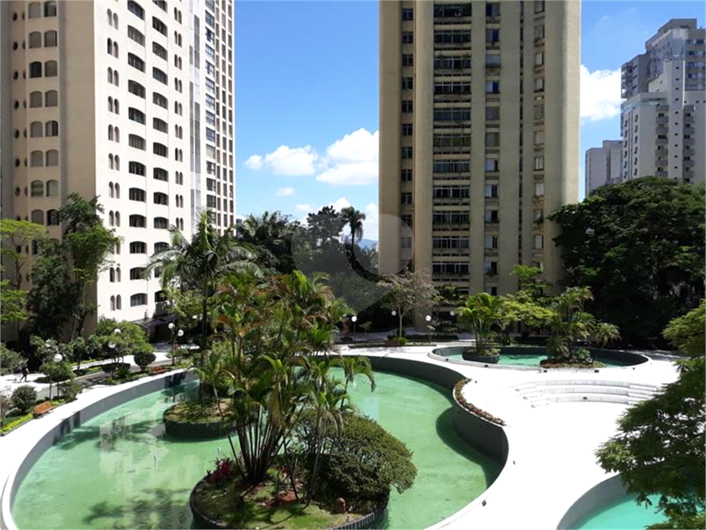 Apartamento à venda com 3 quartos, 180m² - Foto 33