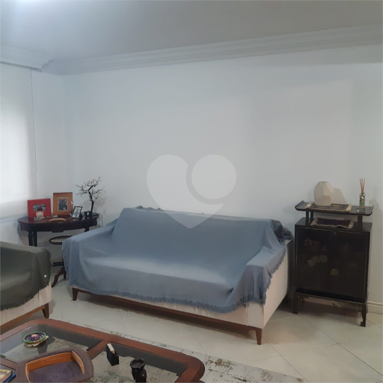 Apartamento à venda com 3 quartos, 180m² - Foto 8