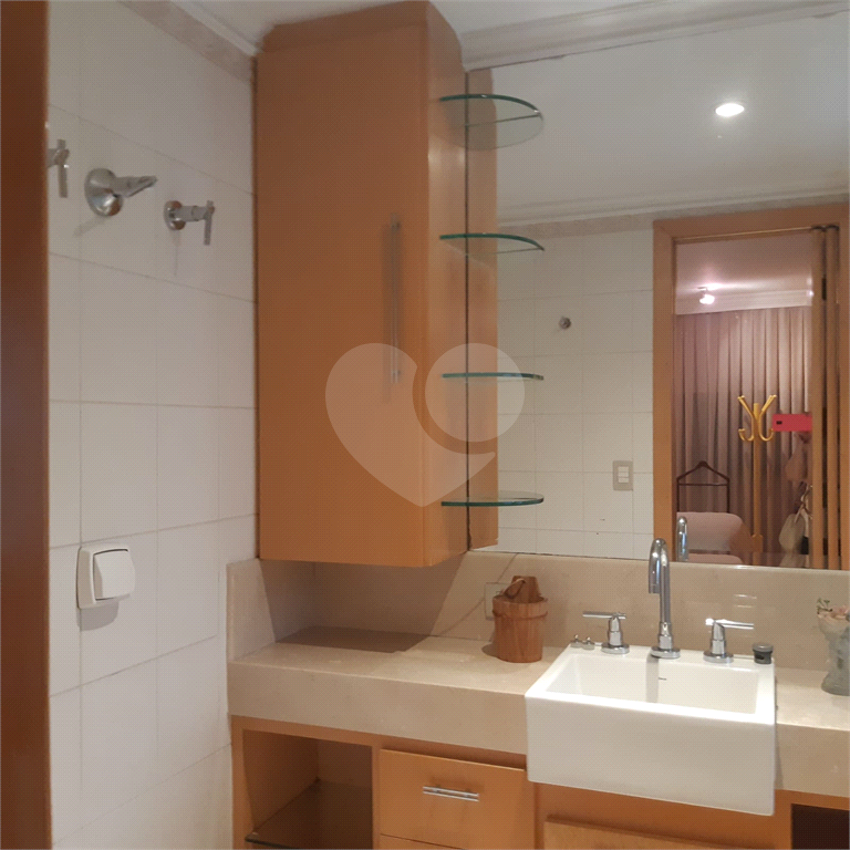 Apartamento à venda com 3 quartos, 180m² - Foto 21