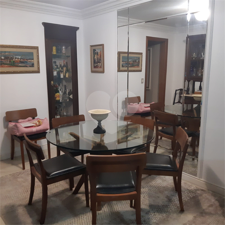 Apartamento à venda com 3 quartos, 180m² - Foto 6