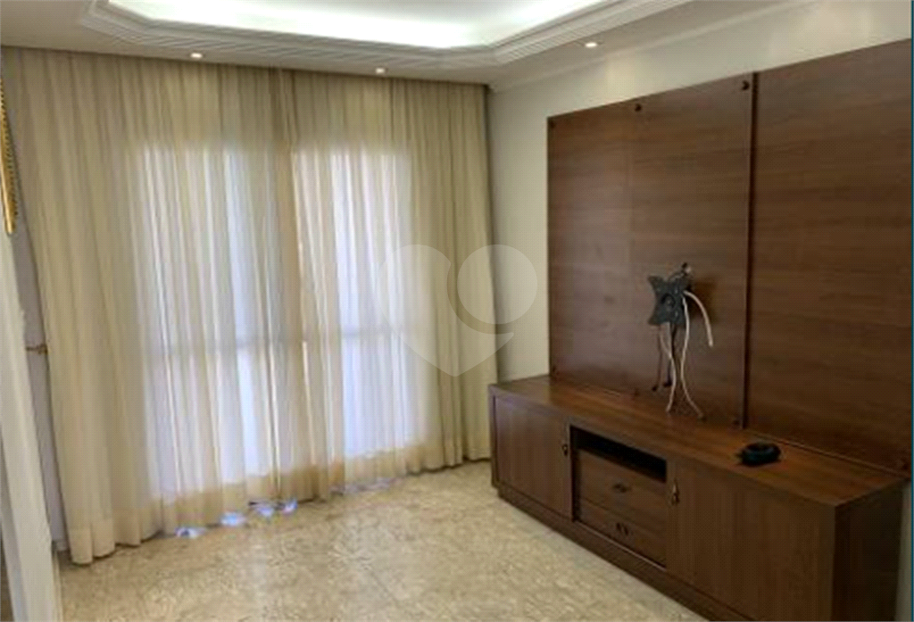 Amplo apartamento com 104 metros, na Região da Av Santa Inês, com 3 dormitórios, sendo uma suítes.