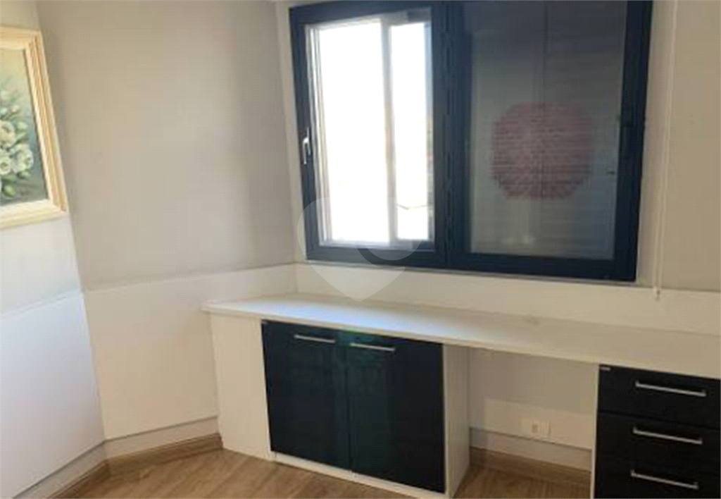 Amplo apartamento com 104 metros, na Região da Av Santa Inês, com 3 dormitórios, sendo uma suítes.