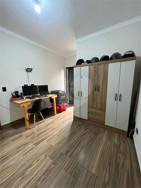 sobrado tres quartos sendo tres suites duas vagas santa terezinha